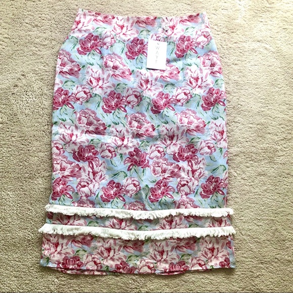 Lulus Dresses & Skirts - Floral skirt from Lulu’s